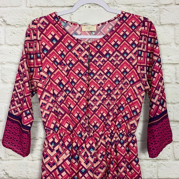 Everly Geo Keyhole 3/4 Sleeve Fit and Flare Dress - Picture 2 of 8